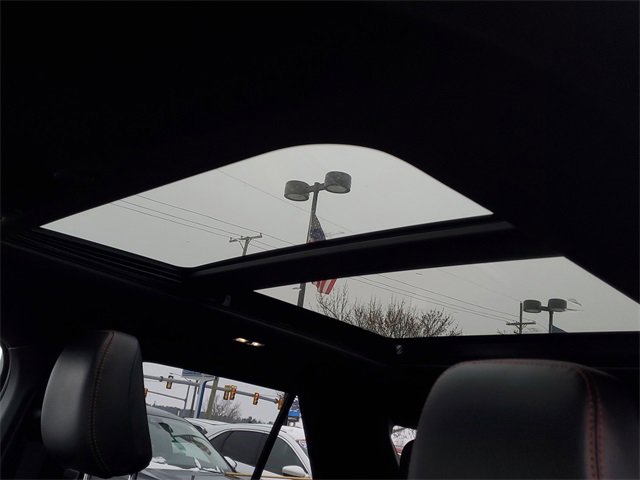 Certified 2023 Ford Explorer ST-Line w/ Class IV Trailer Tow Package image 13