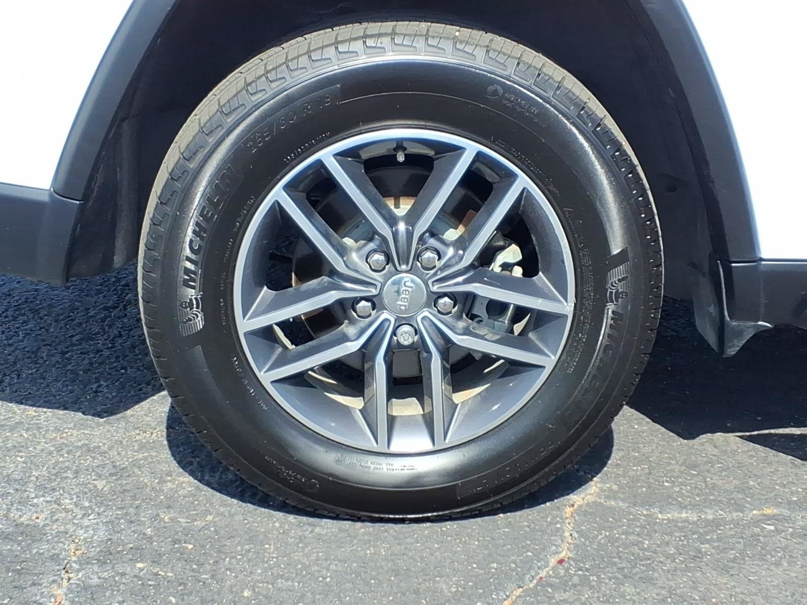 Used 2018 Jeep Grand Cherokee Limited RWD image 22