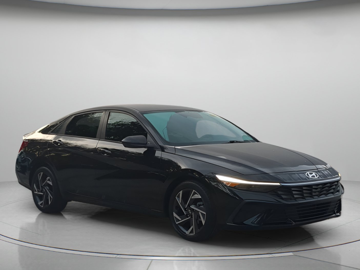 Used 2025 Hyundai Elantra Sport FWD image 38