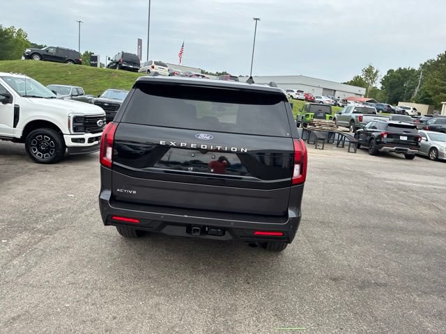 Certified 2025 Ford Expedition Active AWD/4WD image 19