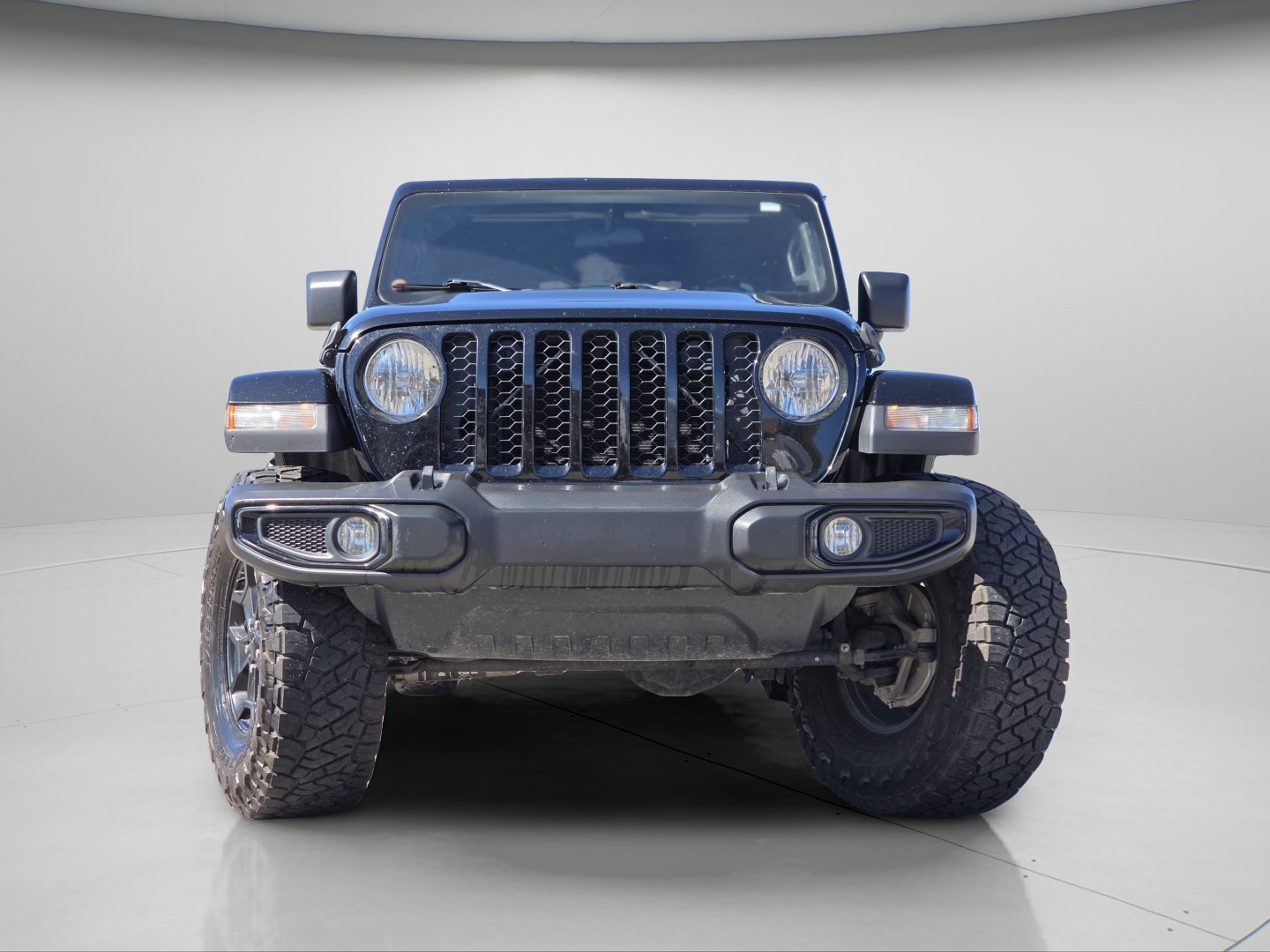 Used 2022 Jeep Gladiator Sport AWD/4WD image 3