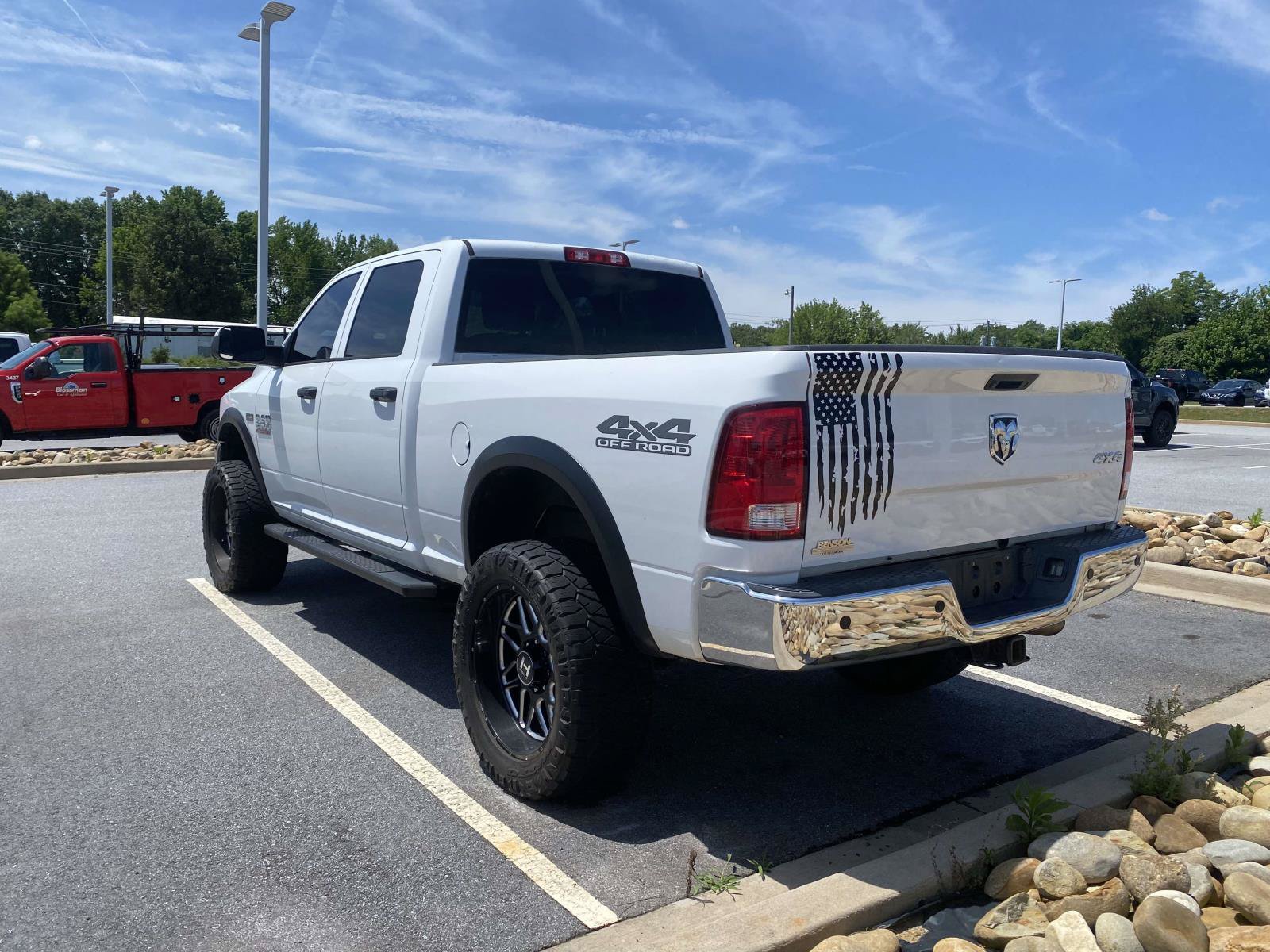 Used 2018 RAM 2500 Tradesman w/ Chrome Appearance Group AWD/4WD image 5