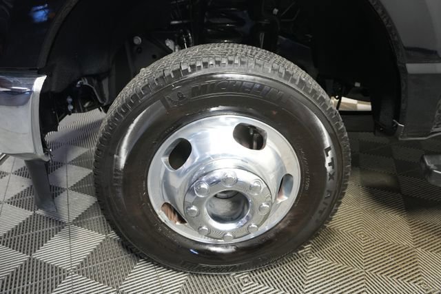 Certified 2024 Ford F350 XLT w/ 360-Degree Camera Package image 9