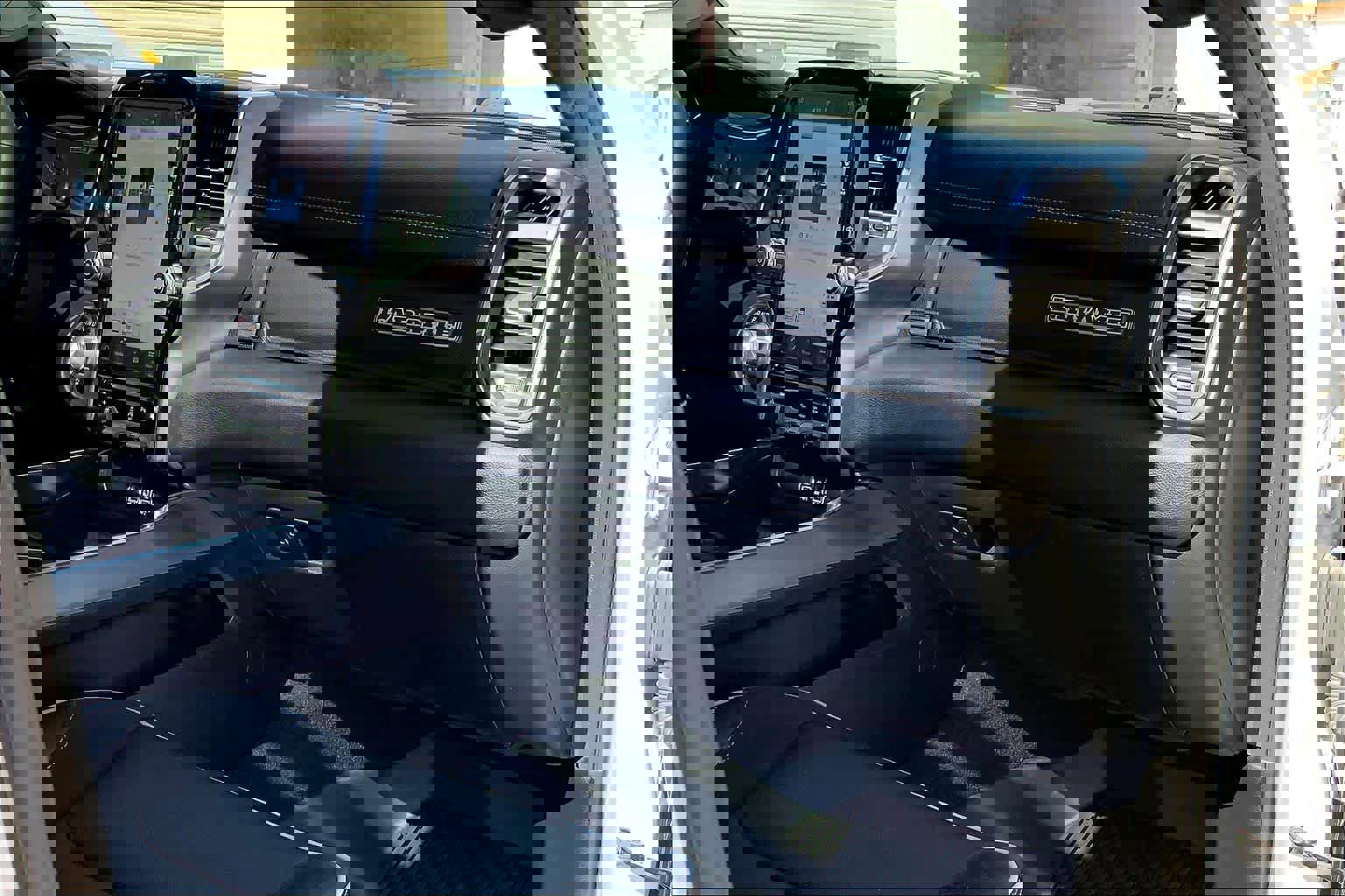 Used 2025 RAM 1500 Laramie w/ Laramie Southwest Edition image 19