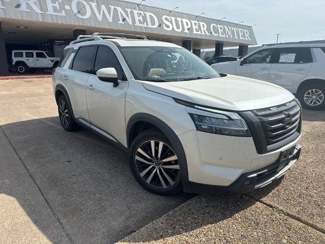 Used 2023 Nissan Pathfinder Platinum FWD image 5