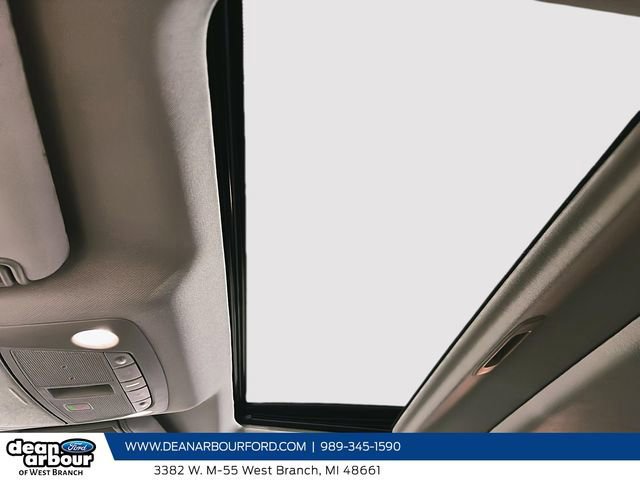 Used 2022 Nissan Armada Platinum w/ Captain's Chairs Package image 17