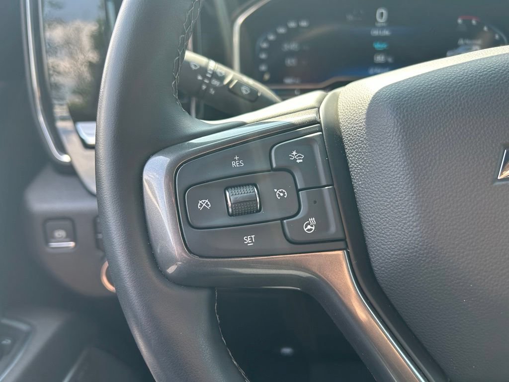Used 2025 Chevrolet Silverado 2500 High Country w/ High Country Premium Package AWD/4WD image 24
