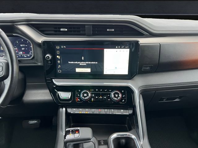 Used 2023 GMC Sierra 1500 Denali w/ Technology Package AWD/4WD image 11