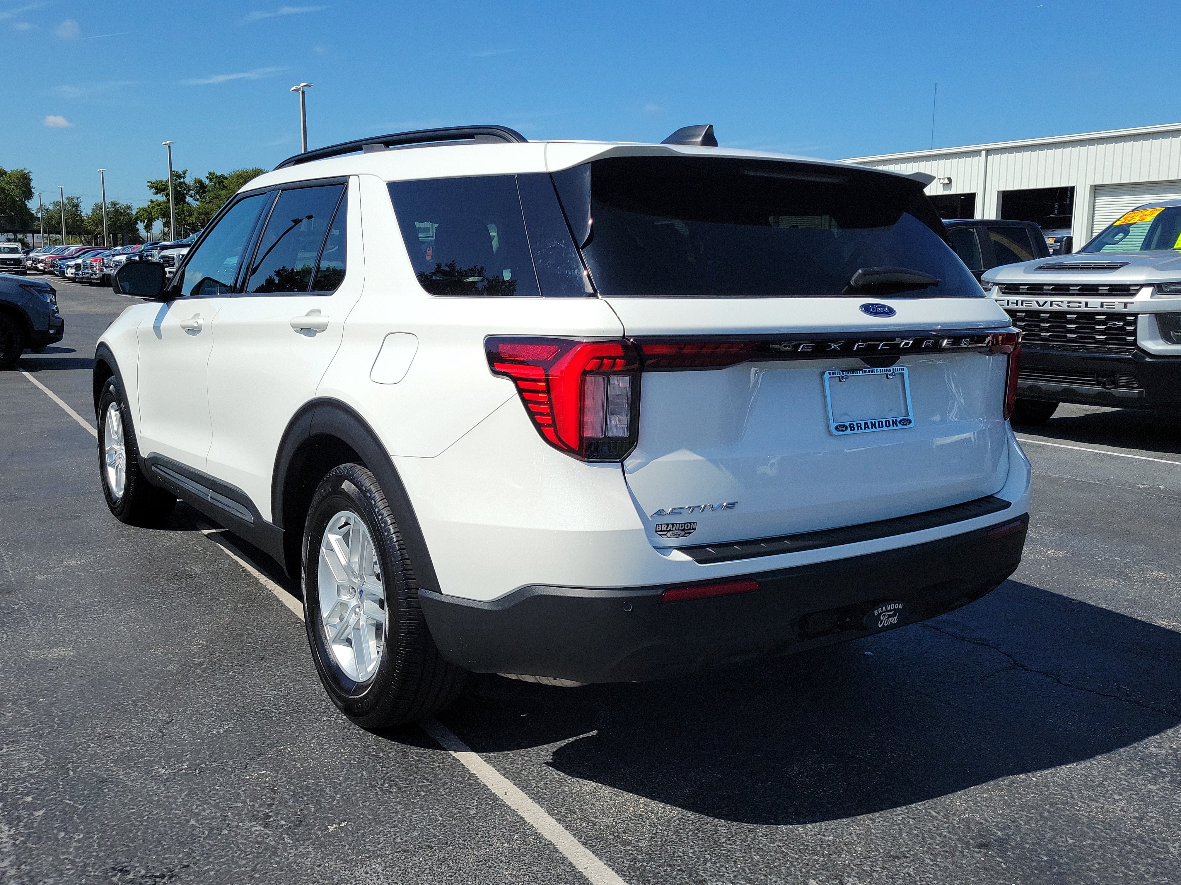 Certified 2025 Ford Explorer Active RWD image 7