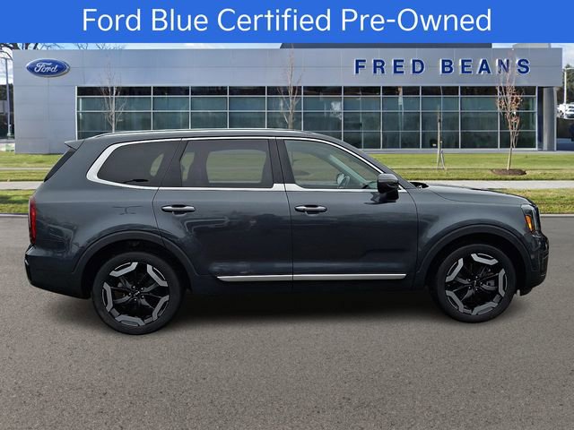 Used 2023 Kia Telluride S image 5