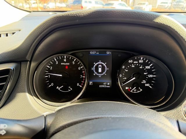 Used 2019 Nissan Rogue SV w/ Premium Package image 12