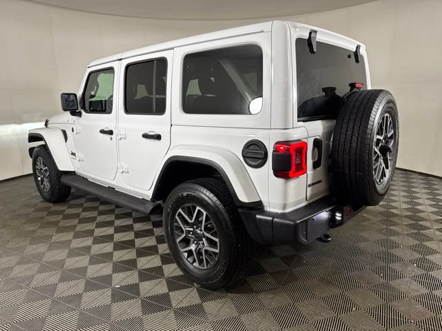 Used 2026 Jeep Wrangler Unlimited Sahara AWD/4WD image 6