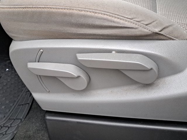 Used 2018 Chevrolet Silverado 1500 Custom w/ Custom Value Package image 19