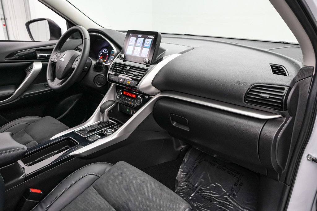 Used 2023 Mitsubishi Eclipse Cross SE image 24