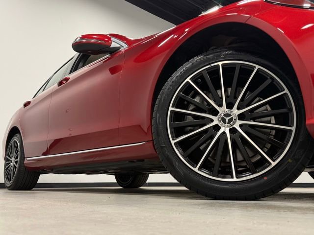 Used 2020 Mercedes-Benz C 300 4MATIC Sedan image 3