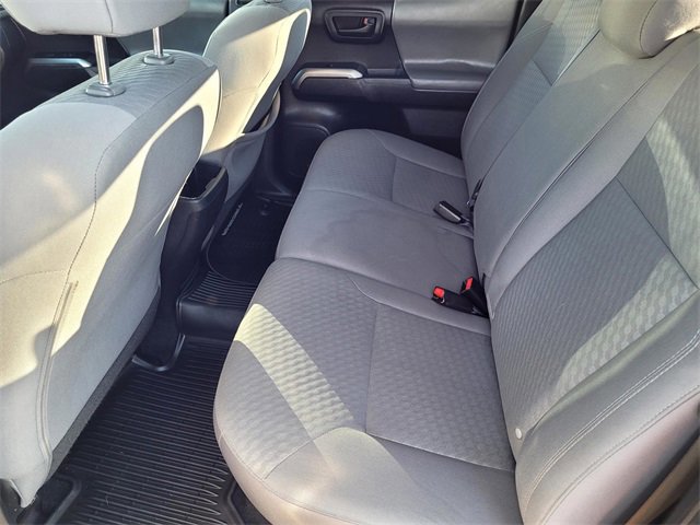 Used 2020 Toyota Tacoma 2WD Double Cab image 12