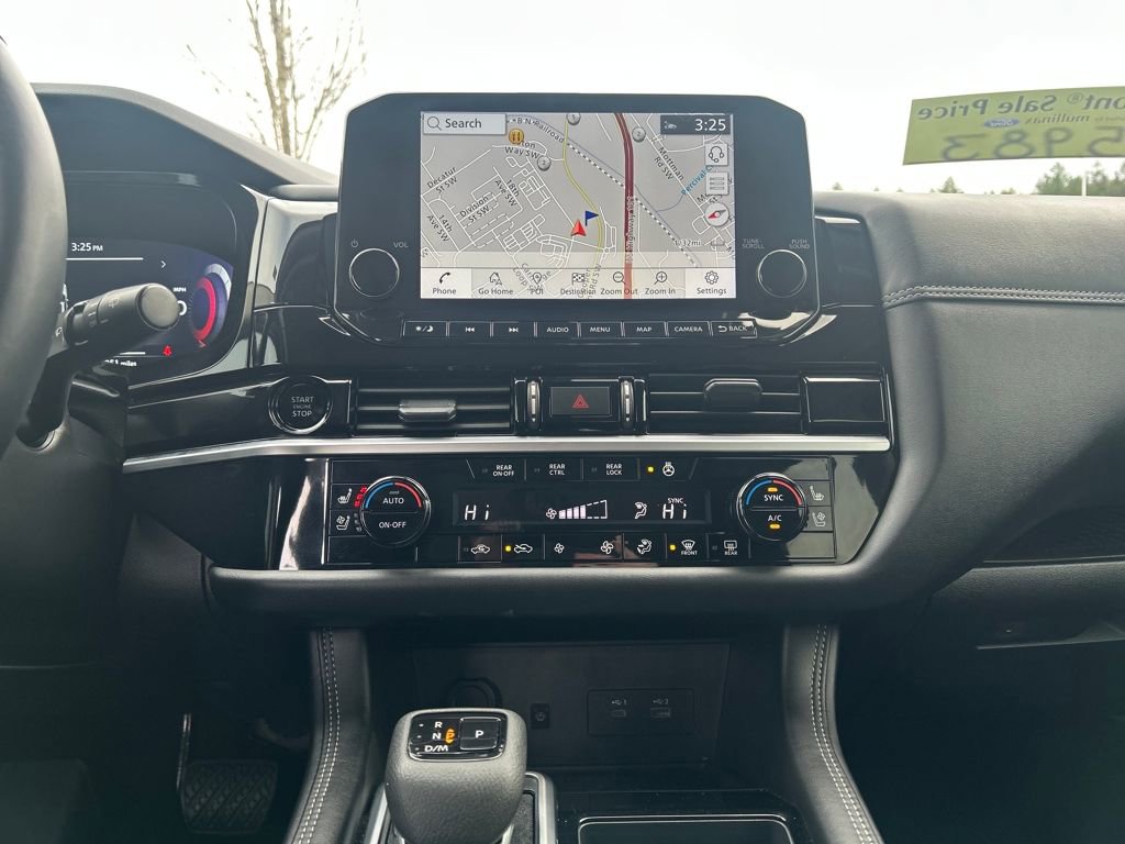 Used 2025 Nissan Pathfinder Platinum w/ Cargo Package image 27