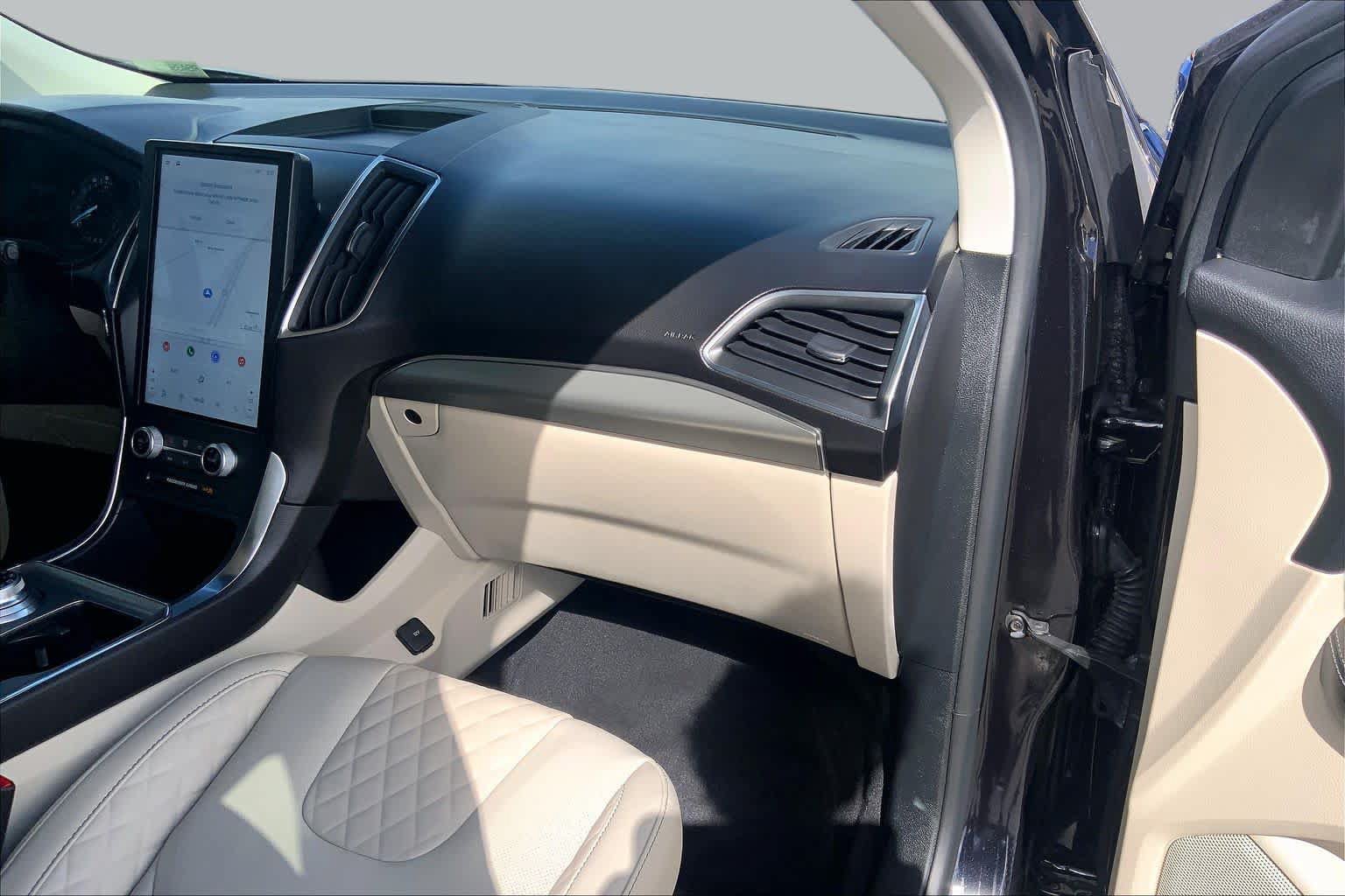 Certified 2024 Ford Edge Titanium w/ Titanium Elite Package AWD/4WD image 19