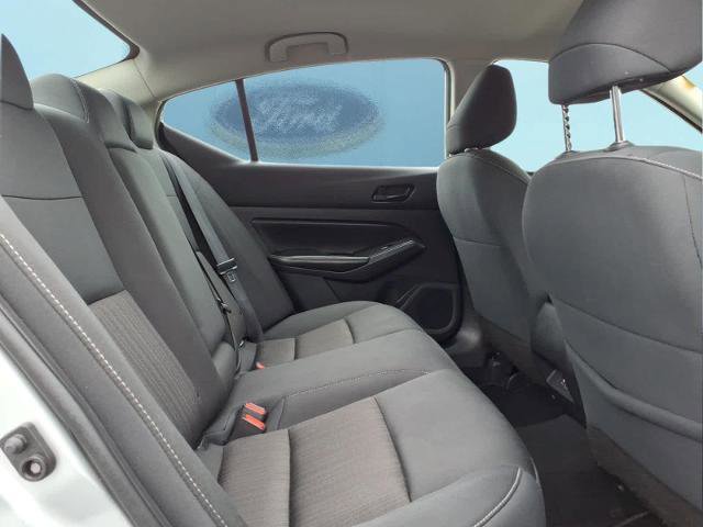 Used 2023 Nissan Altima 2.5 SV FWD image 12