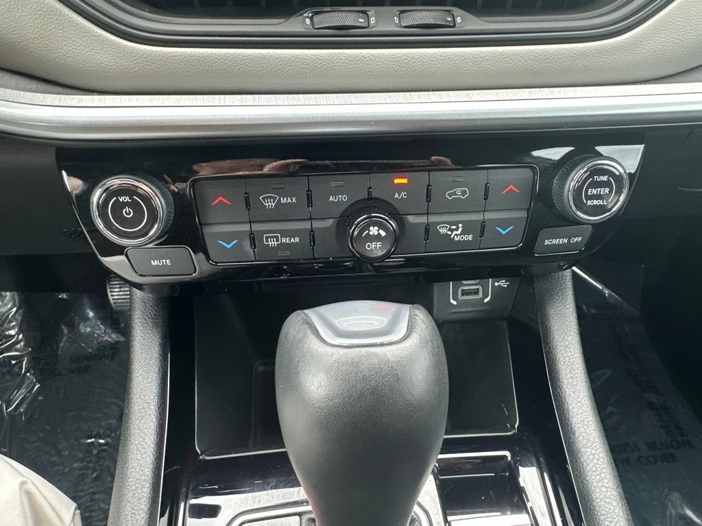 Used 2025 Jeep Compass Limited AWD/4WD image 44