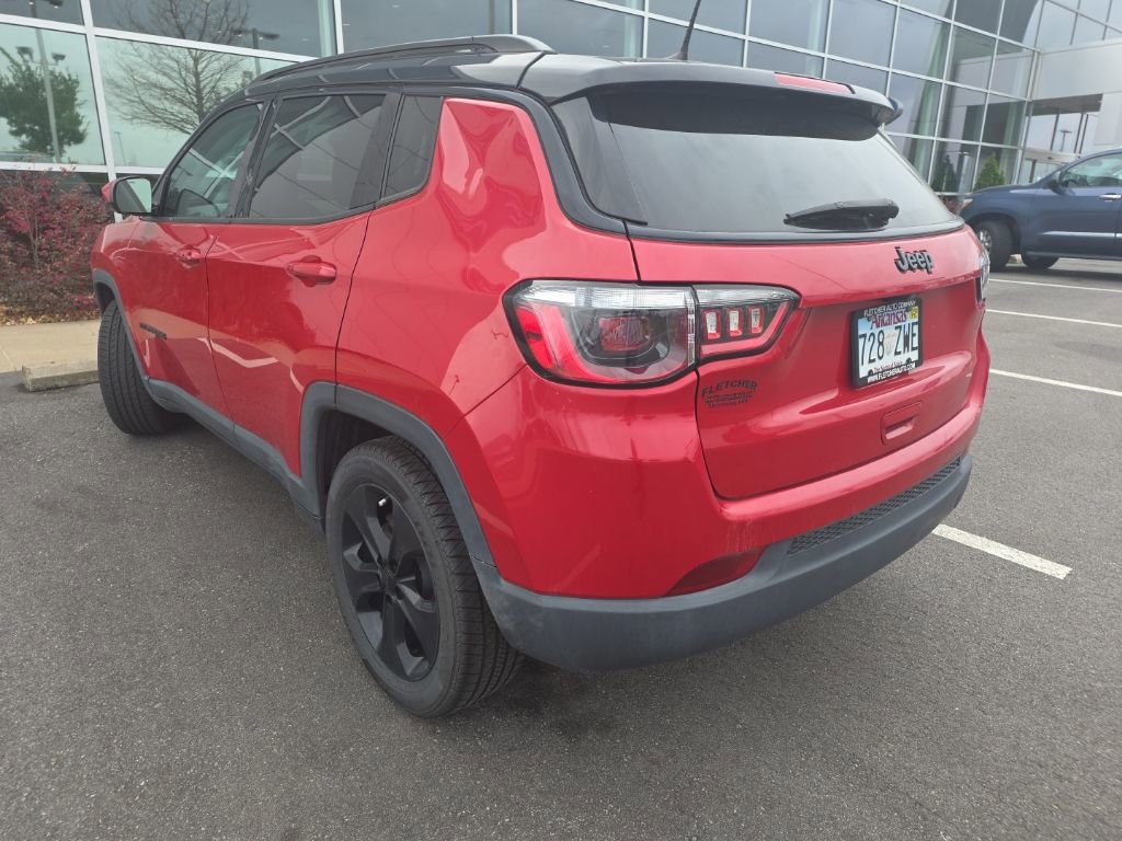 Used 2021 Jeep Compass Latitude image 3