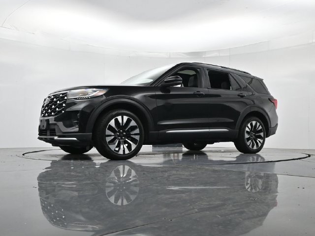Certified 2025 Ford Explorer Platinum w/ LUX Leather Package AWD/4WD image 40
