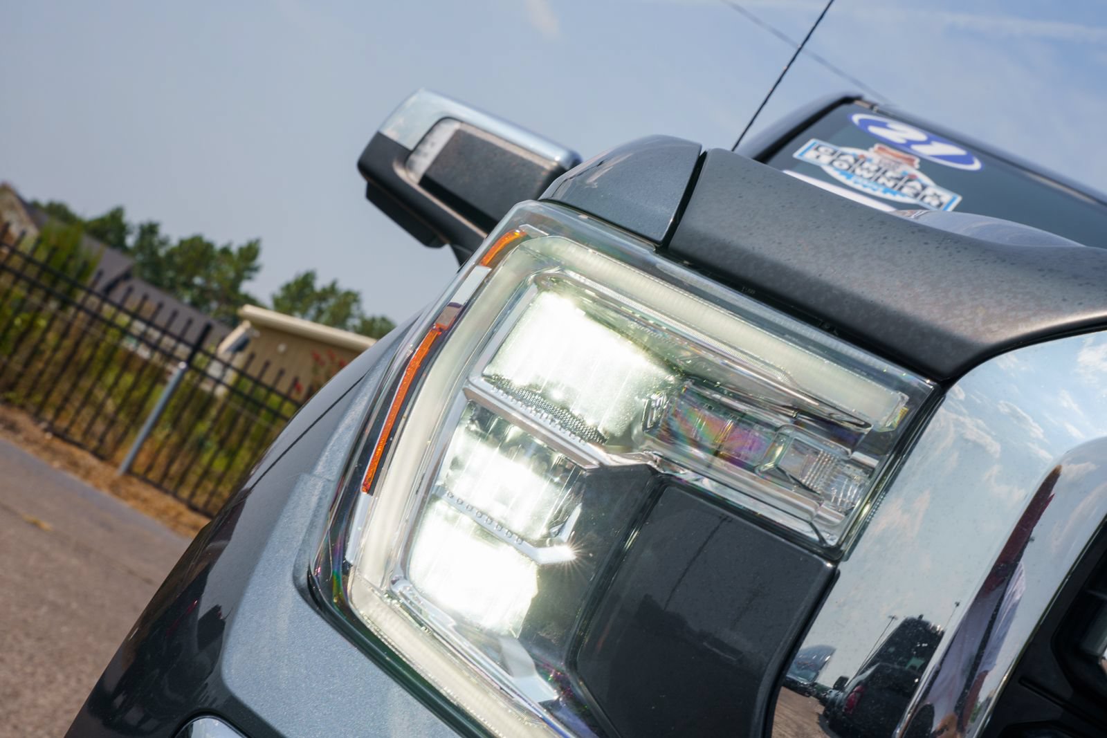 Used 2021 GMC Sierra 1500 SLT AWD/4WD image 14