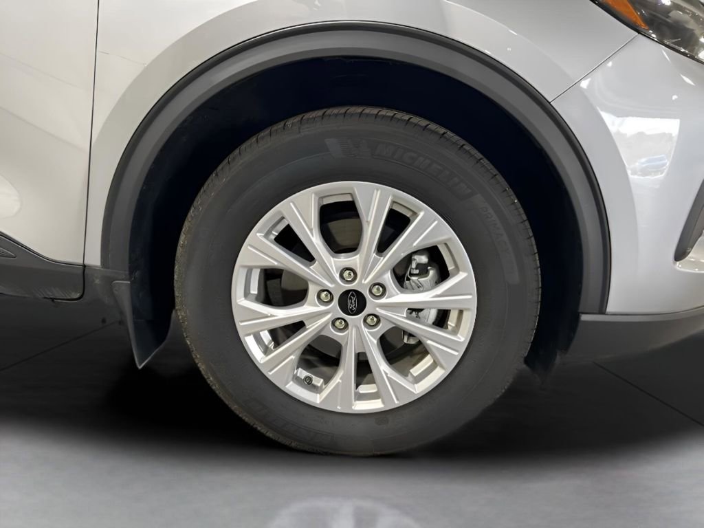 Certified 2024 Ford Escape Active w/ Cold Weather Package FWD image 10