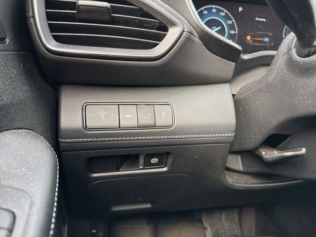 Used 2022 Hyundai Santa Fe Limited image 16