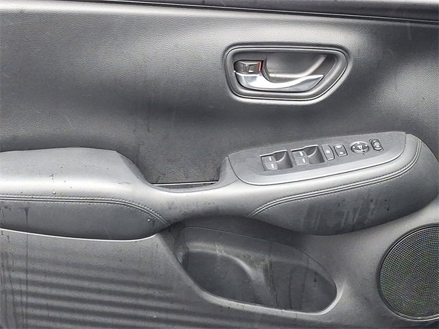 Used 2023 Honda HR-V LX image 12