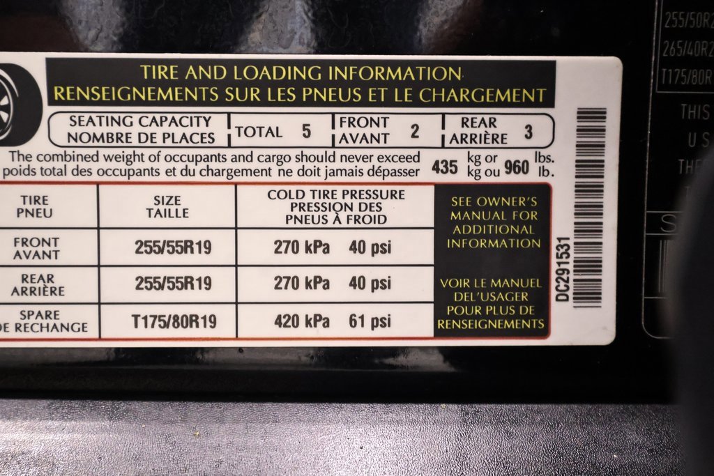 Used 2018 Jaguar F-PACE Premium image 42