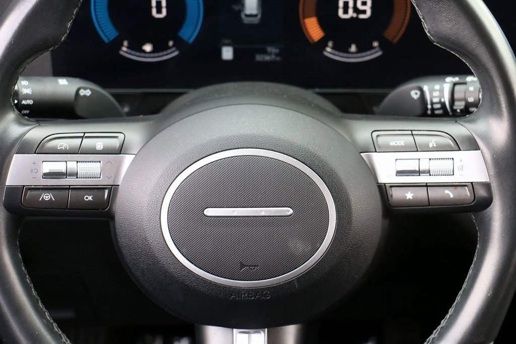 Used 2025 Hyundai Kona SEL image 22