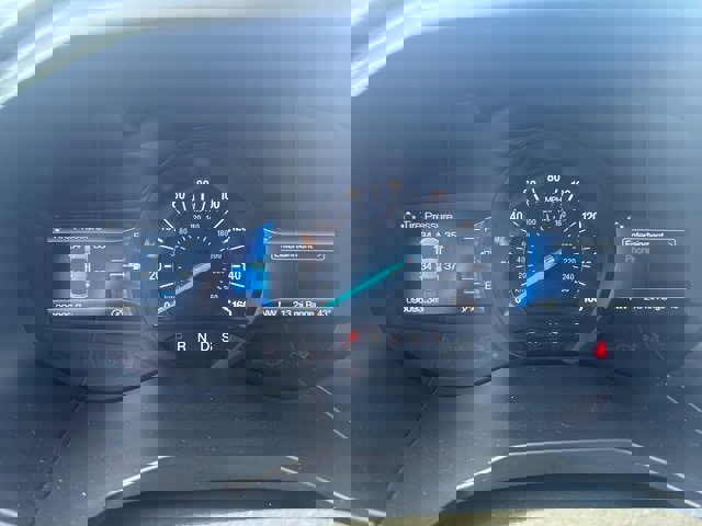 Certified 2023 Ford Edge ST-Line w/ Class II Trailer Tow Package image 13