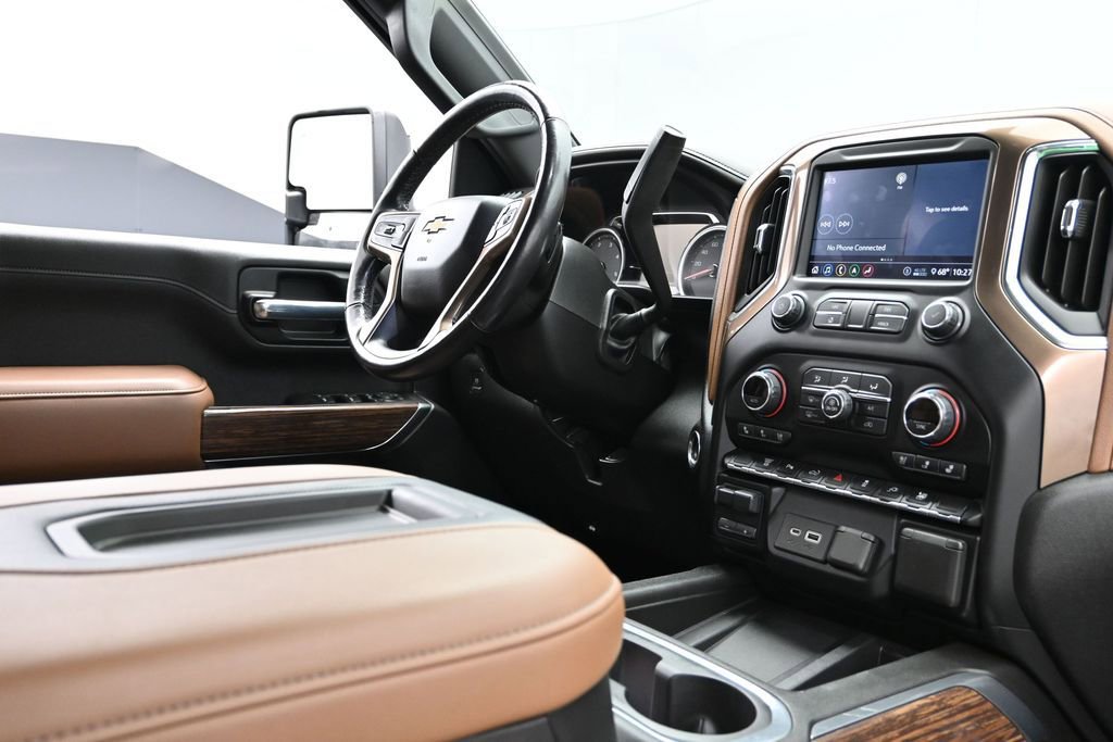 Used 2020 Chevrolet Silverado 2500 High Country w/ Gooseneck/5TH Wheel Package AWD/4WD image 16
