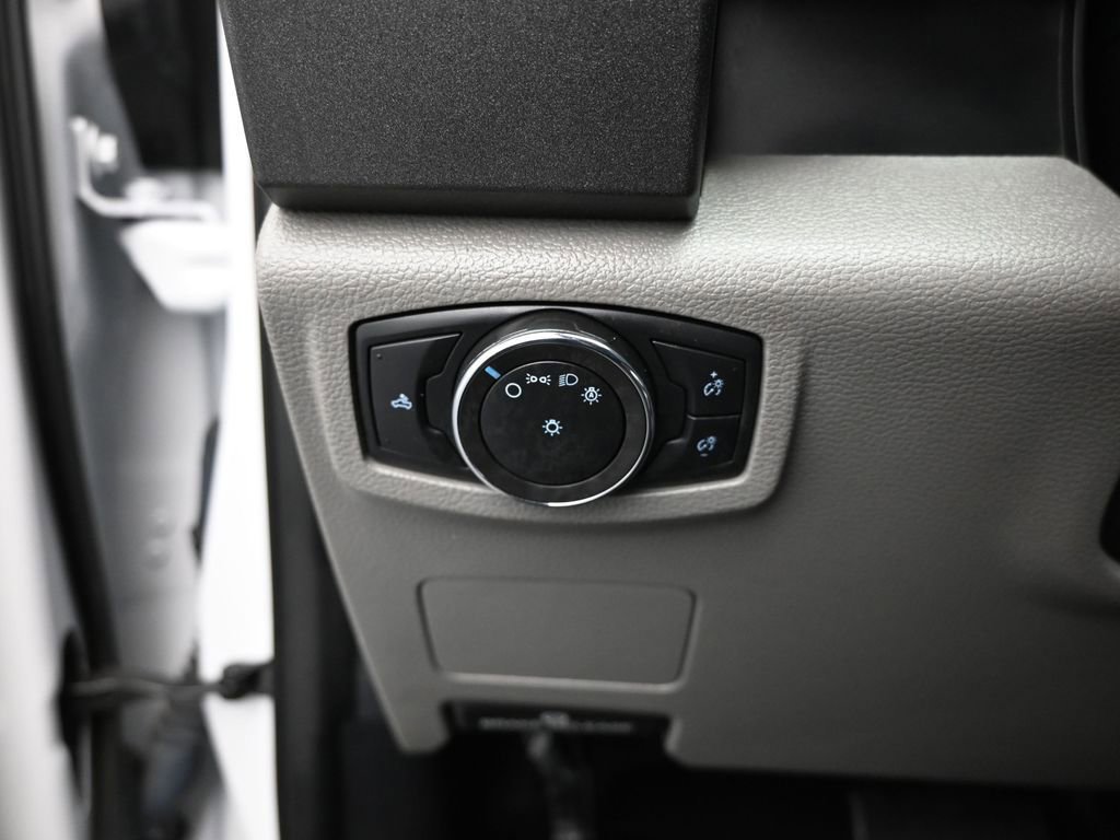Certified 2020 Ford F550 2WD Regular Cab Super Duty image 17