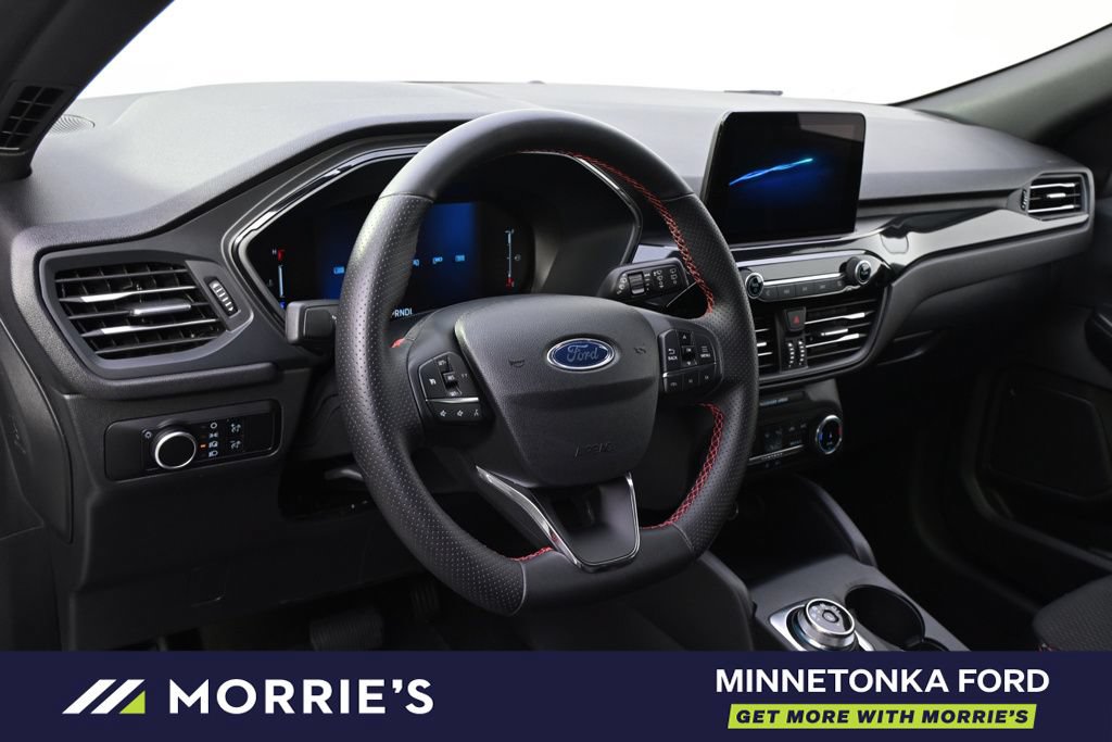 Certified 2025 Ford Escape ST-Line AWD/4WD image 11