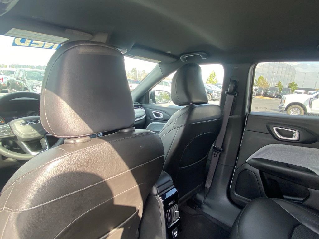 Used 2024 Jeep Compass Latitude image 22