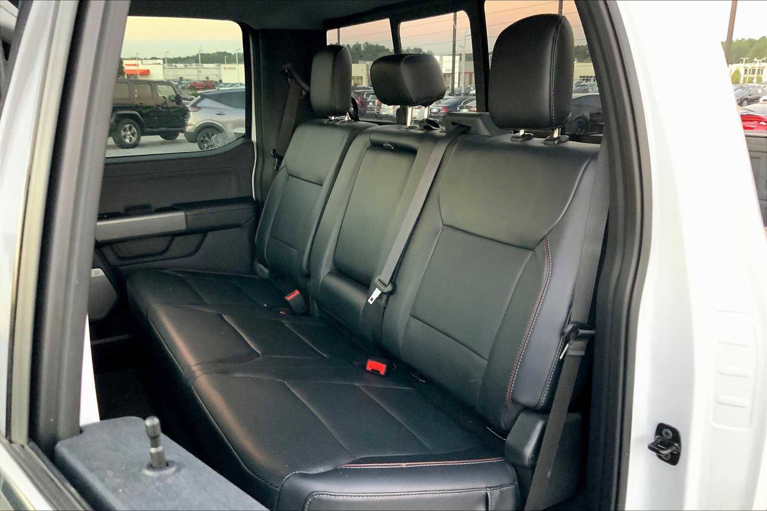 Certified 2024 Ford F250 Lariat w/ Lariat Ultimate Package image 19