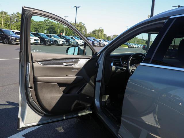 Used 2023 Cadillac XT5 Premium Luxury AWD/4WD image 16