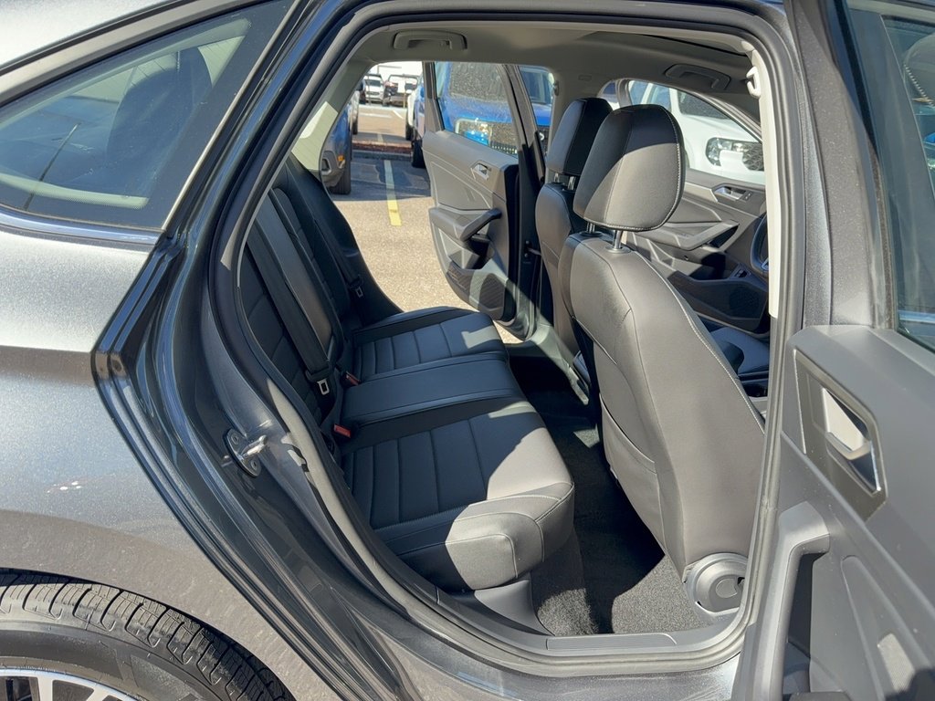 Used 2021 Volkswagen Jetta SE image 16