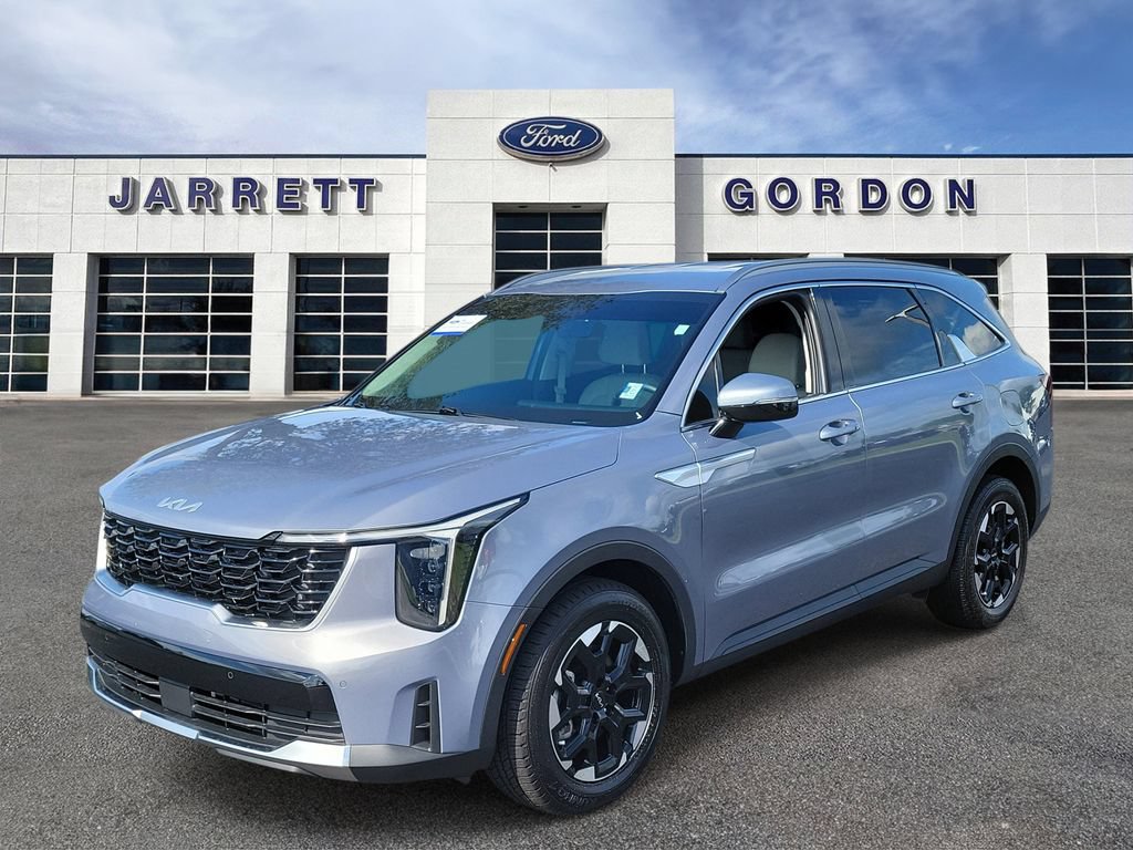 Used 2025 Kia Sorento S FWD image 1