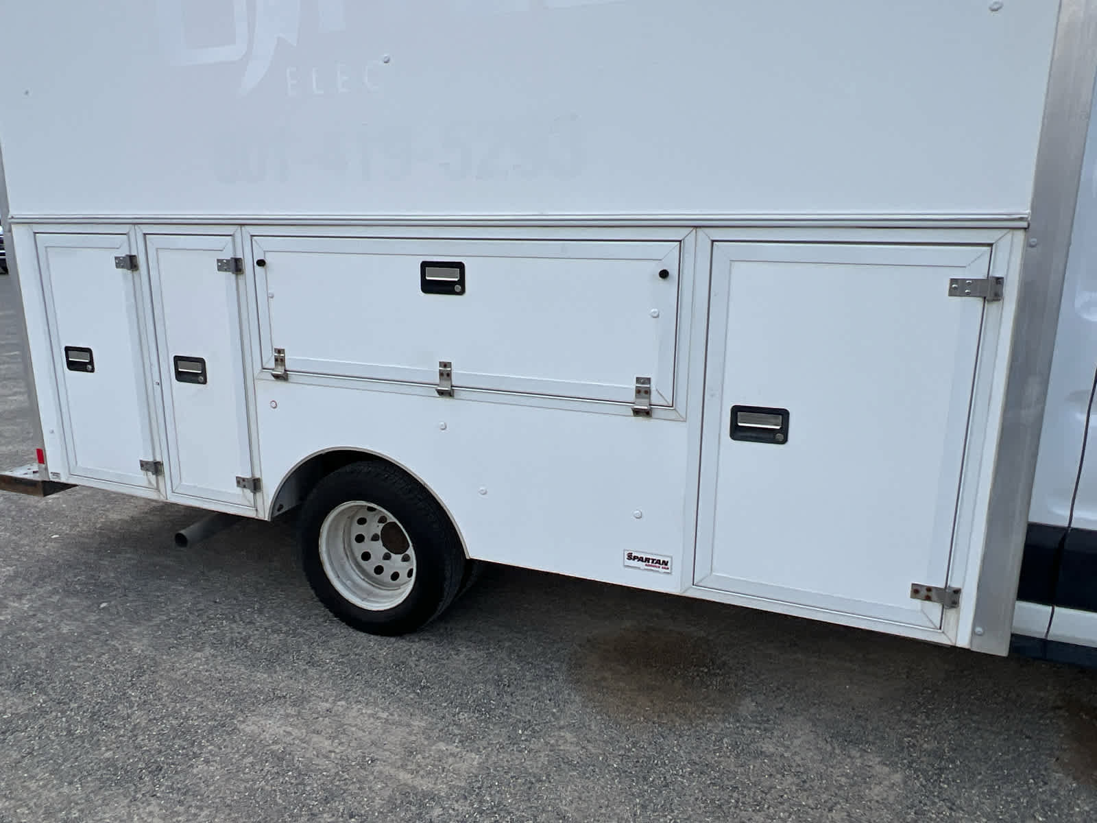 Certified 2019 Ford Transit 350 138 DRW w/ Interior Upgrade Package RWD image 10
