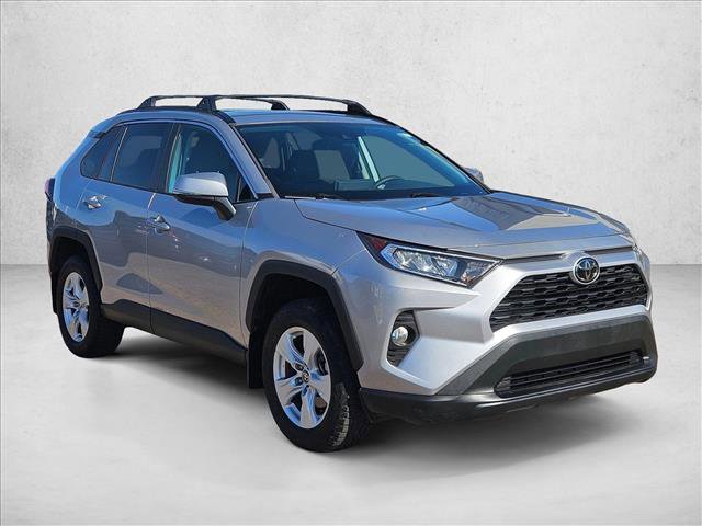 Used 2021 Toyota RAV4 XLE w/ Convenience Package image 3