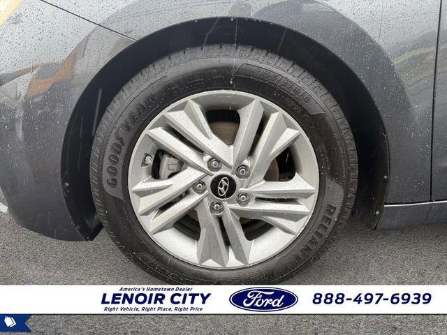Used 2020 Hyundai Elantra SEL image 9