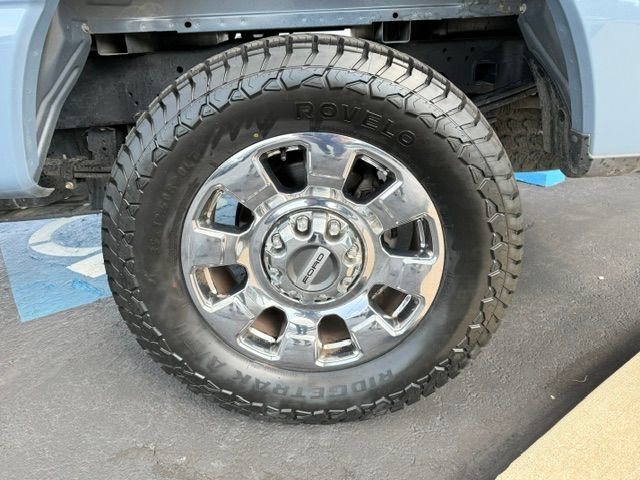Certified 2023 Ford F250 Lariat w/ Lariat Ultimate Package AWD/4WD image 9