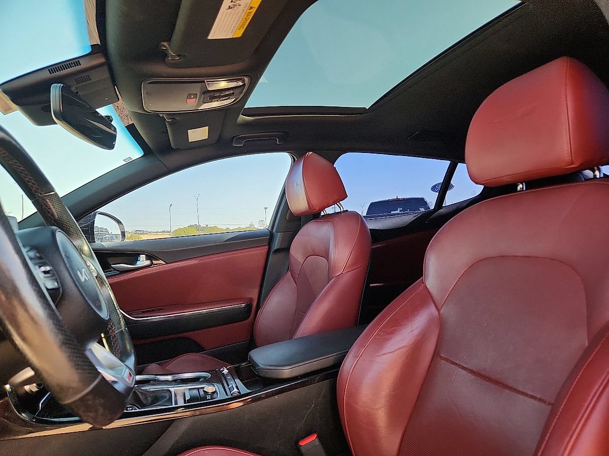 Used 2022 Kia Stinger GT-Line w/ Sun & Sound Package AWD/4WD image 12