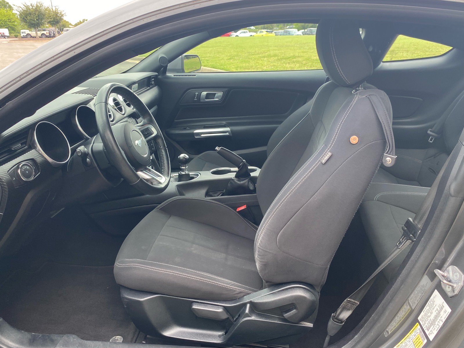 Certified 2022 Ford Mustang Coupe RWD image 8