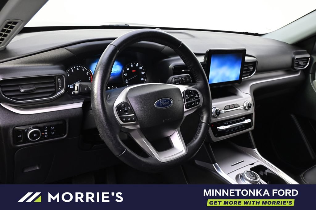 Certified 2023 Ford Explorer XLT w/ Equipment Group 202A AWD/4WD image 11