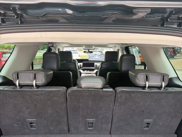 Certified 2025 Ford Expedition Active AWD/4WD image 14