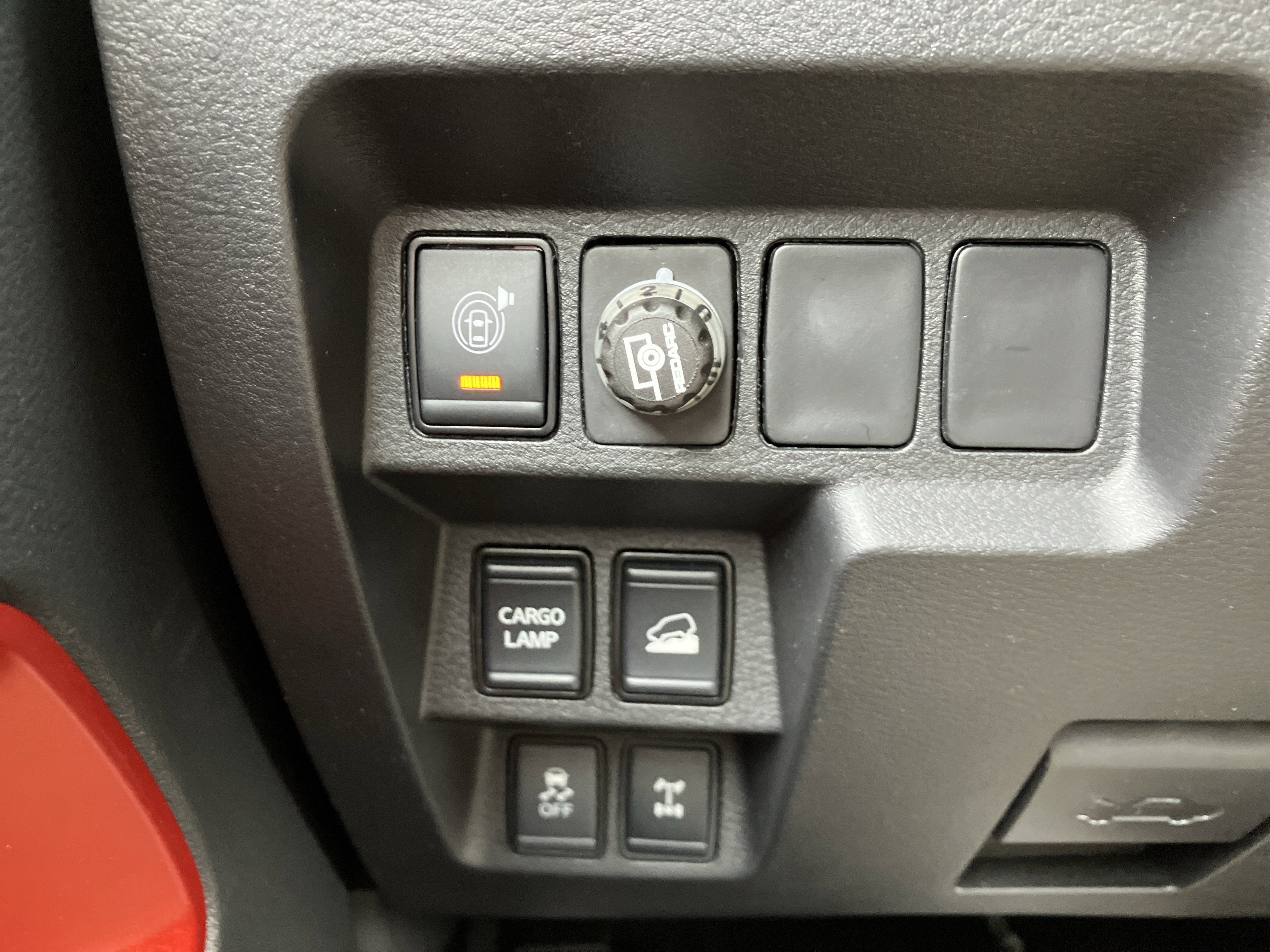 Used 2024 Nissan Frontier PRO-4X w/ Technology Package image 28